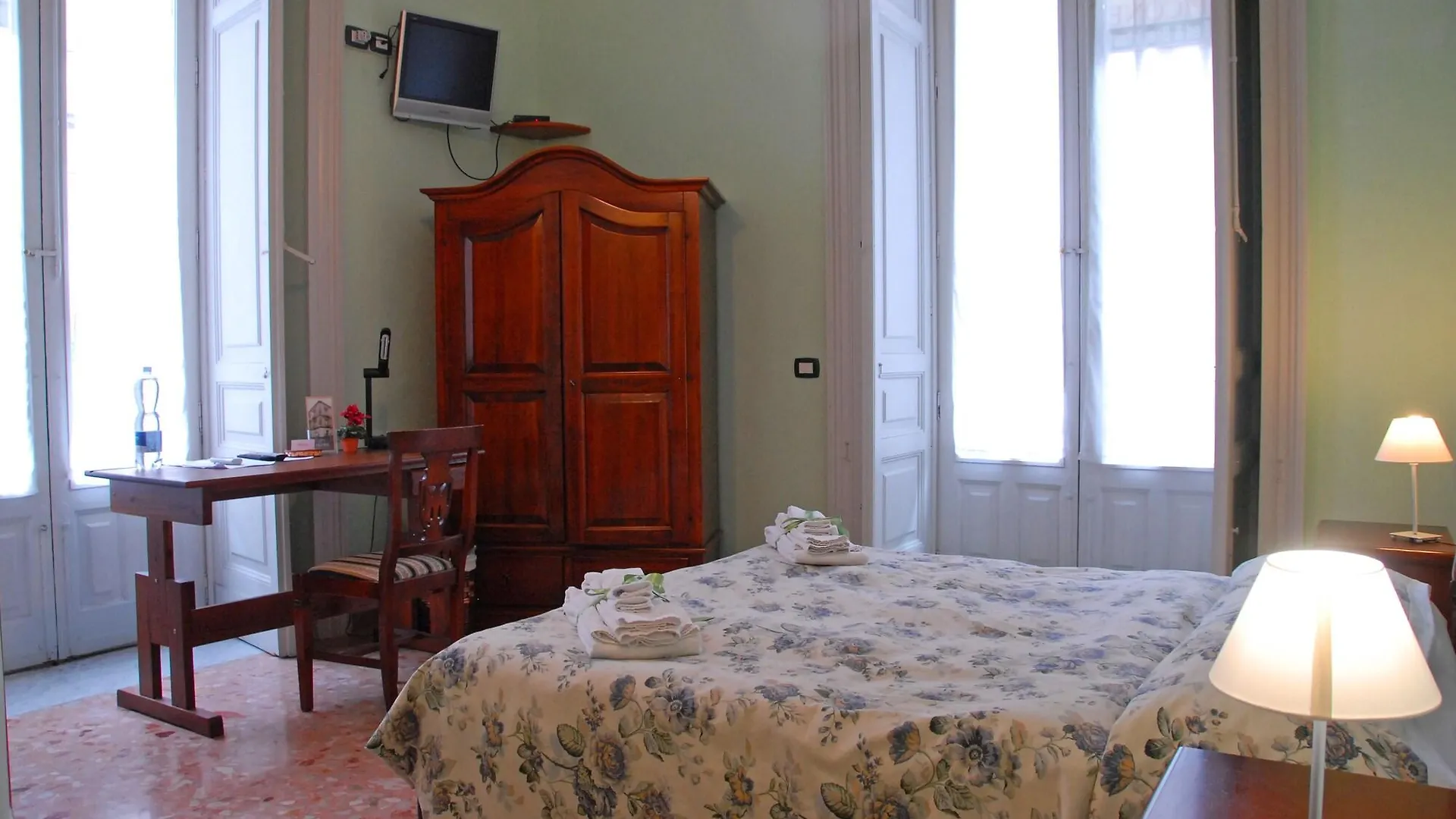 Picone Bed & Breakfast Bed & Breakfast Catania