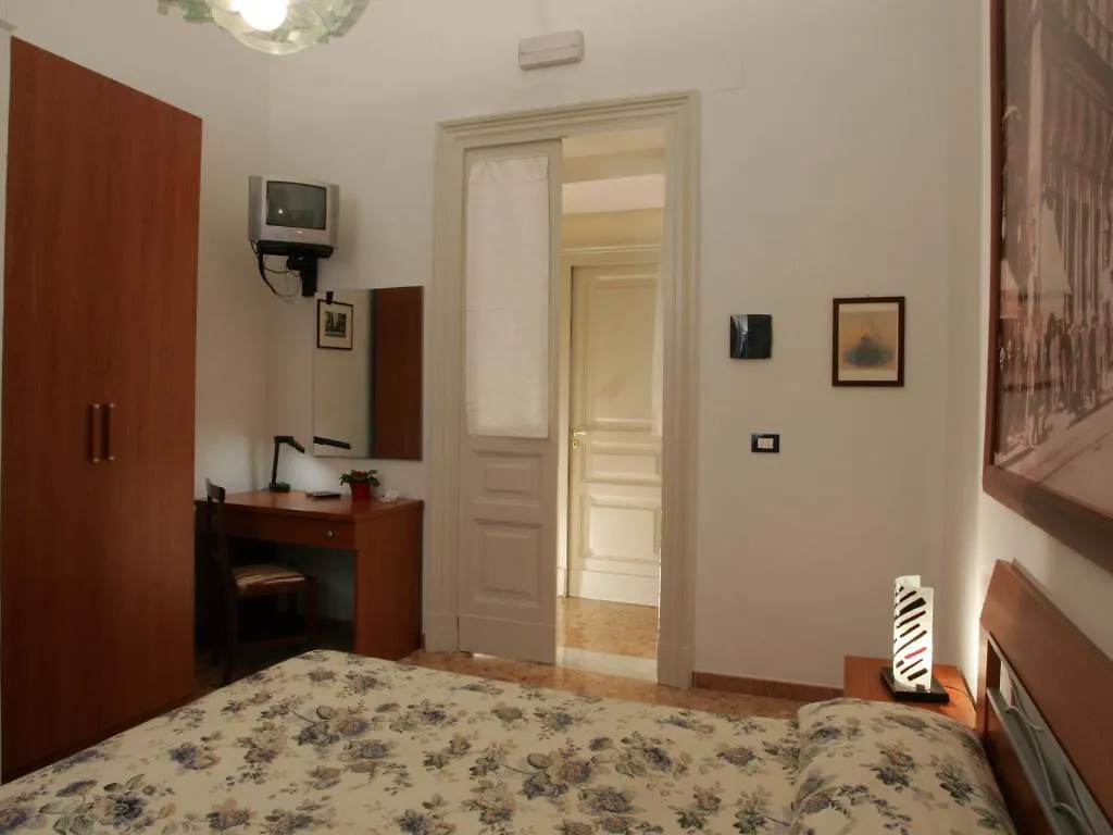 ***  Picone Bed & Breakfast Bed & Breakfast Catania Italy